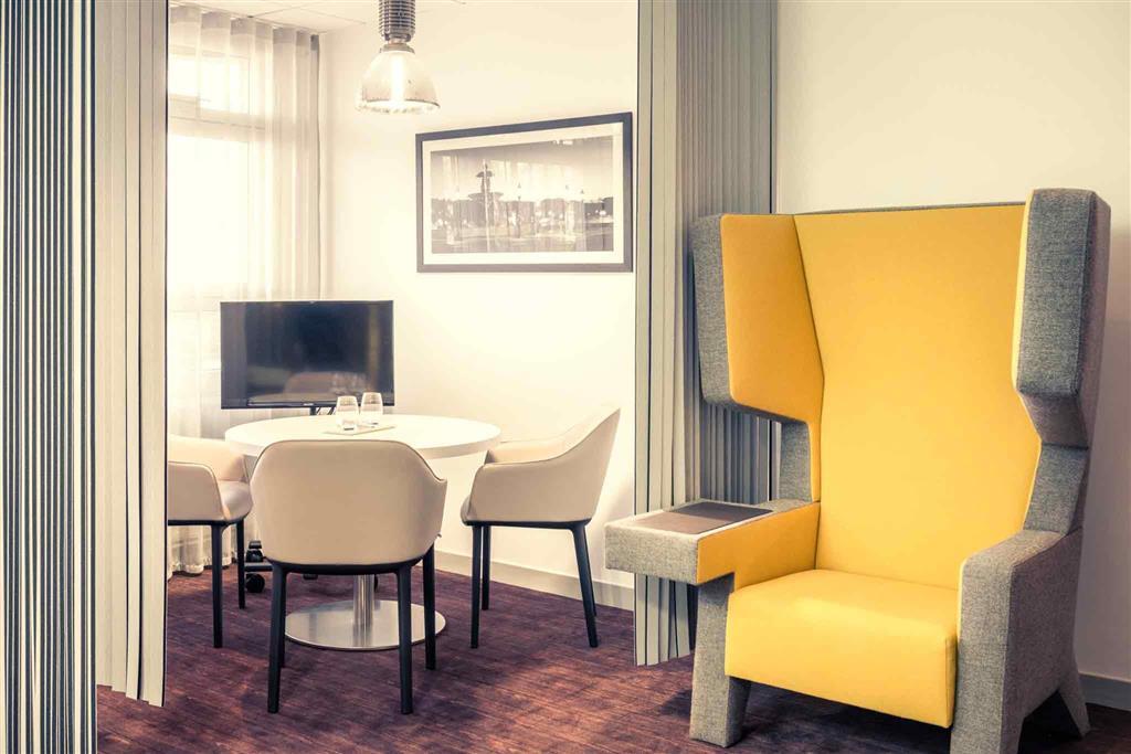 Mercure Paris Massy Gare Tgv Exterior photo