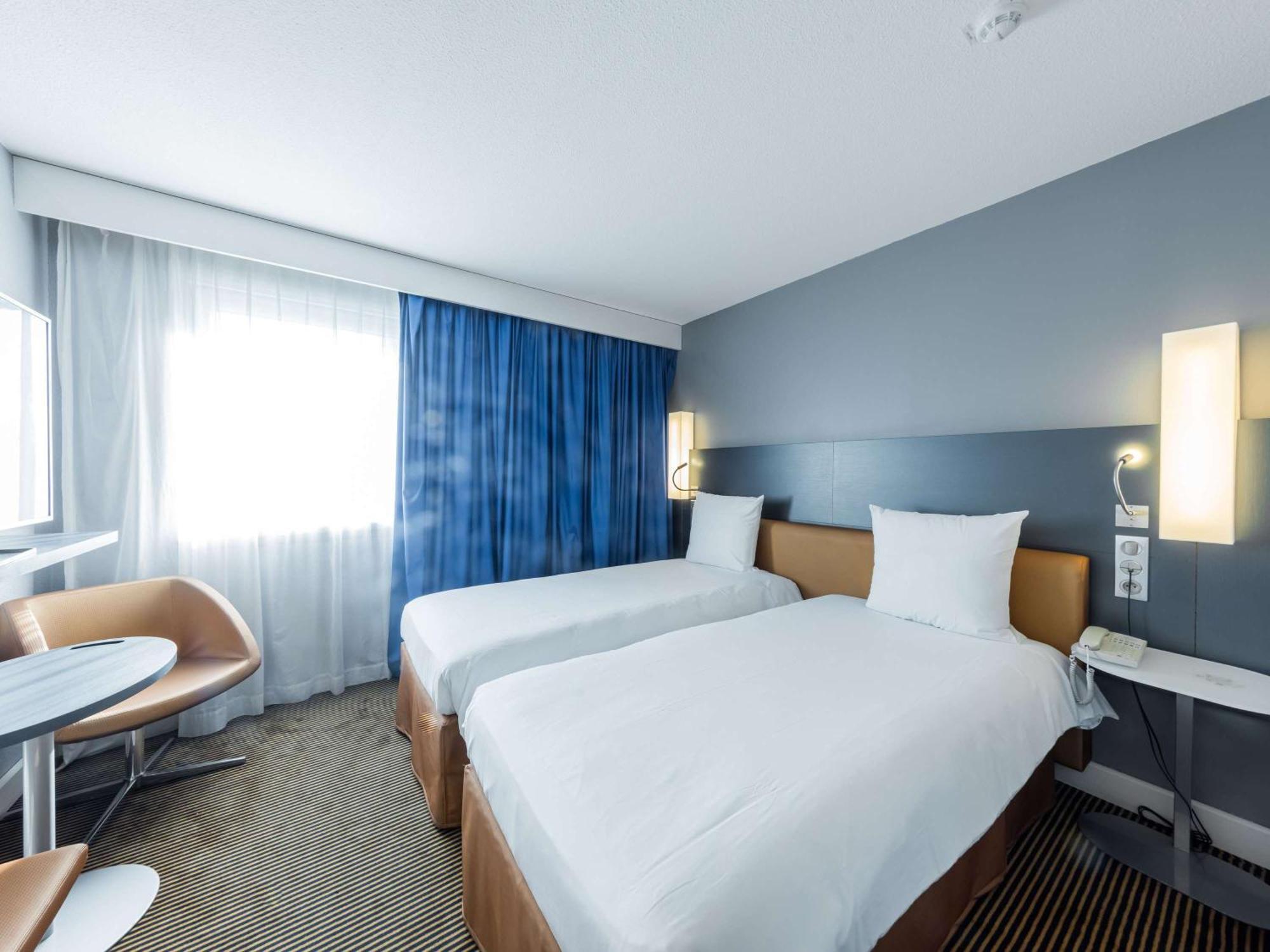 Mercure Paris Massy Gare Tgv Exterior photo